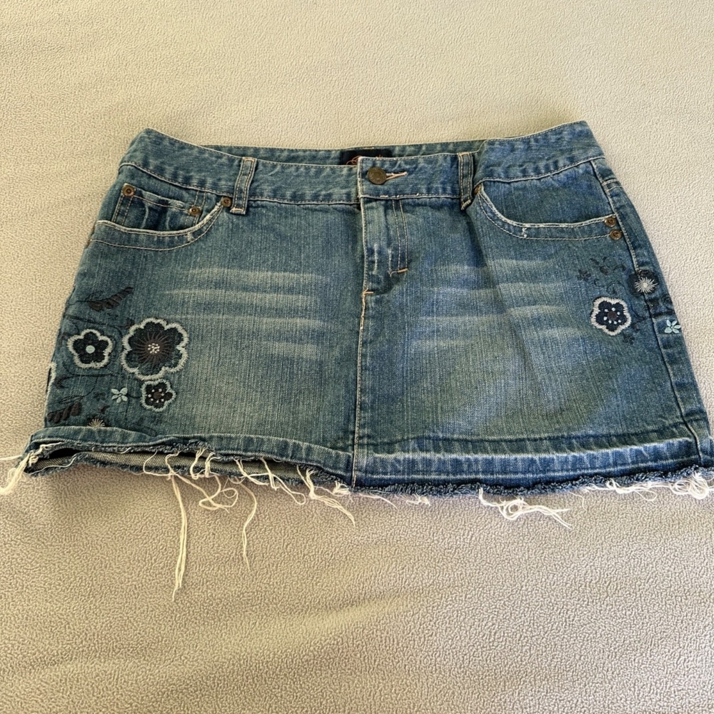 Vintage Denim Mini Skirt Women 9 Y2K Aeropostale Flower Embroider Low Rise Micro